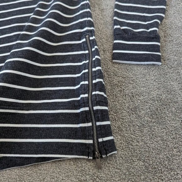 Danskin Striped Zip-Detail Long Sleeve Top - Black and White, Size XS Oversized - Picture 3 of 6